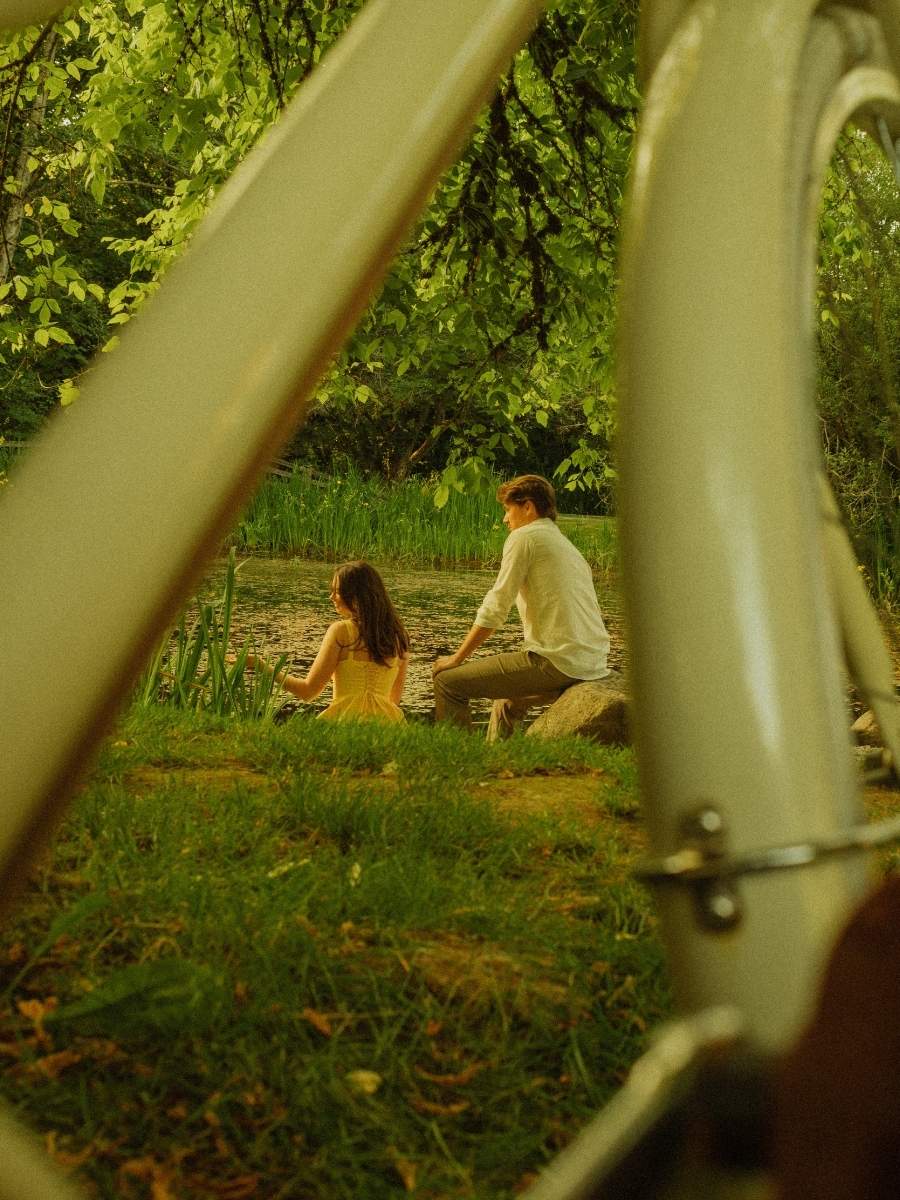 Cinematic engagement and couples-session photograph from the Akiko Archive collection, image 186
